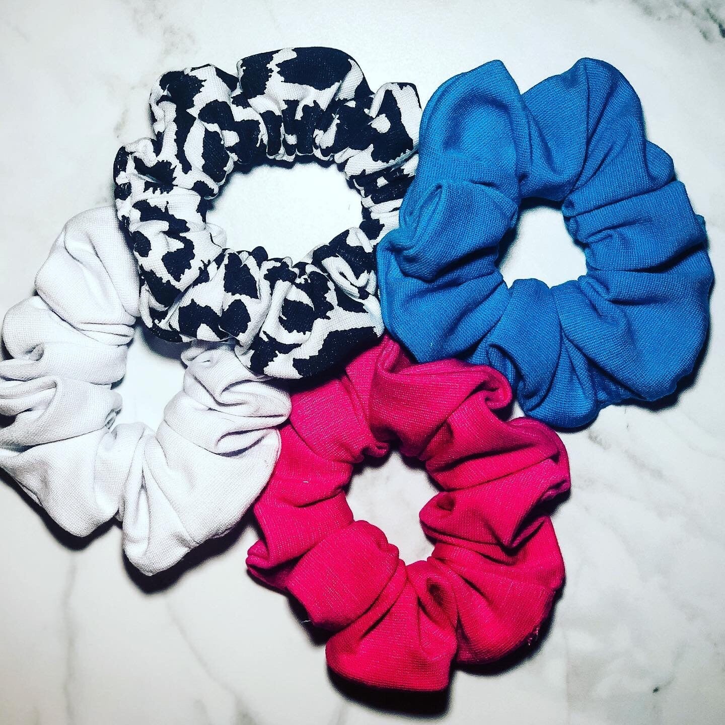 Stretch Fabric Scrunchie, kids scrunchie, girls scrunchies, adult scrunchie, hair scrunchie, hair fashion, scrunchies, hair ties,